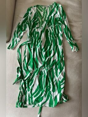 Maggy London Green & White Wrap Dress